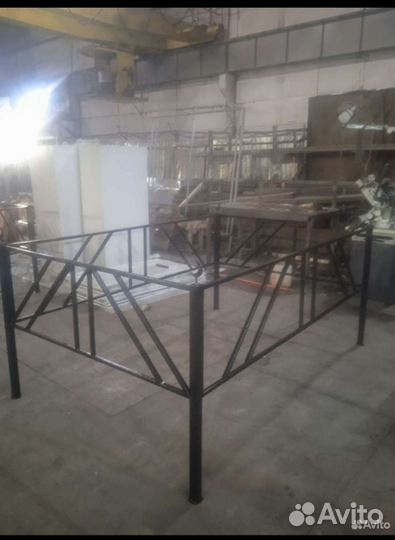 Оградки на кладбище