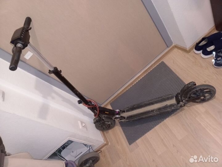 Продам электро самокат kugoo S3