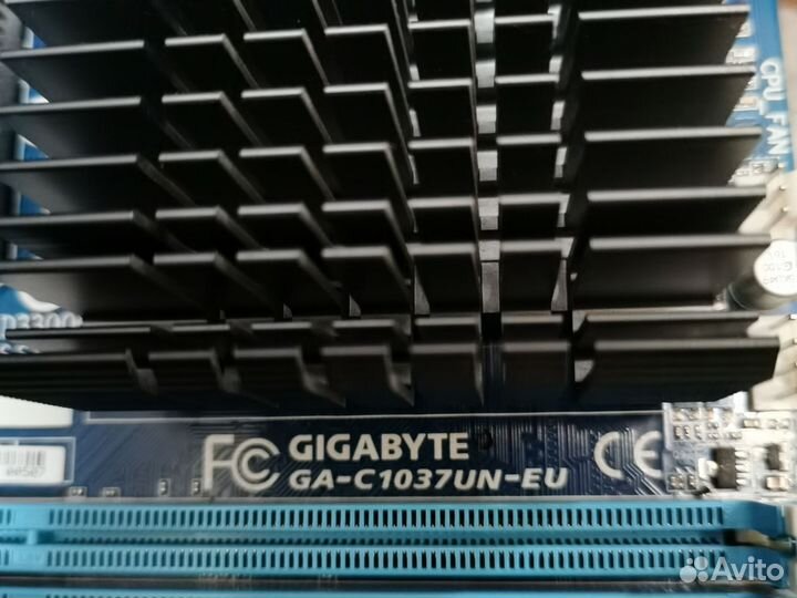 Материнская плата GA-C1037UN-EU + 2gb DDR 3
