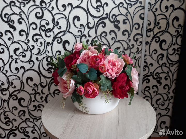 Композиция из Искусственных Цветов