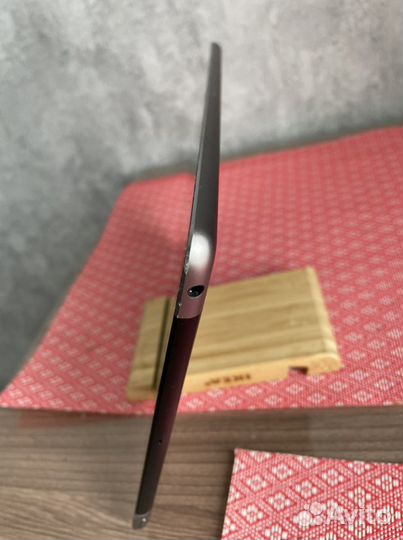 iPad air 32gb wifi cellular(LTE)