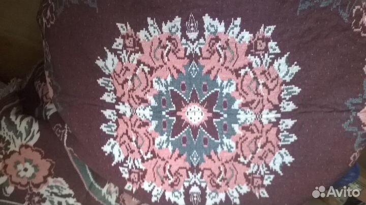 Скатерть старая 150х150.Гобелен,двухсторонний рис