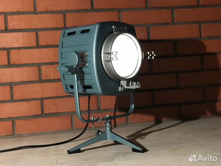 Лофт прожектор СССР Заря 500