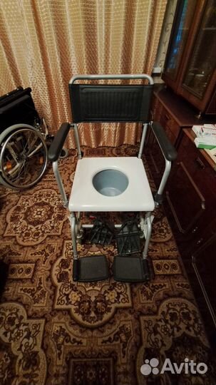 Кресло туалет новое