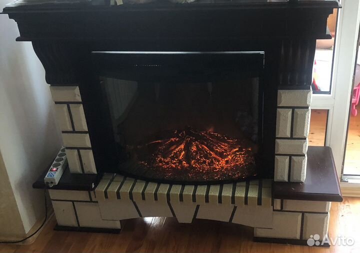 Электрокамин с эффектом пламени бу