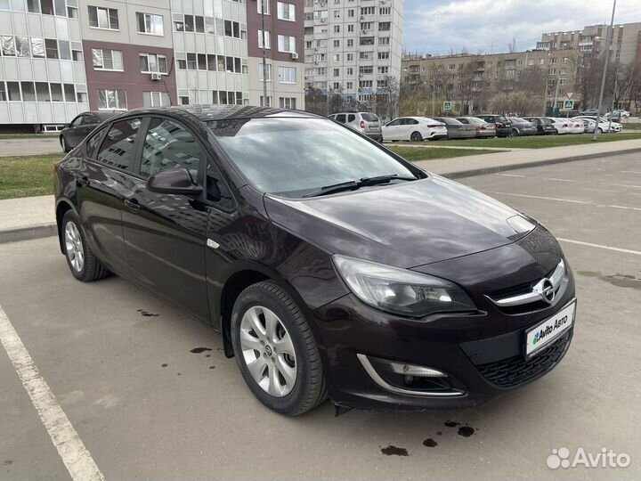 Opel Astra 1.6 МТ, 2013, 109 000 км