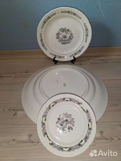 Фаянсовая посуда.зик Конаково. Блюдо.Тарелки
