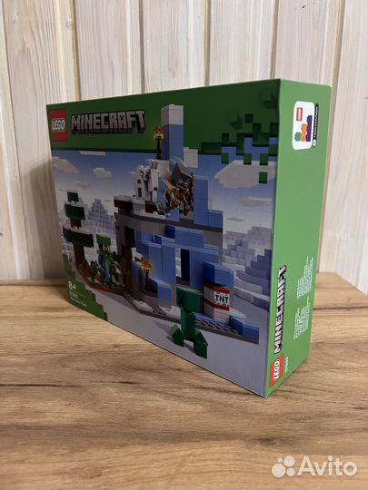 Lego 21243 новый Minecraft