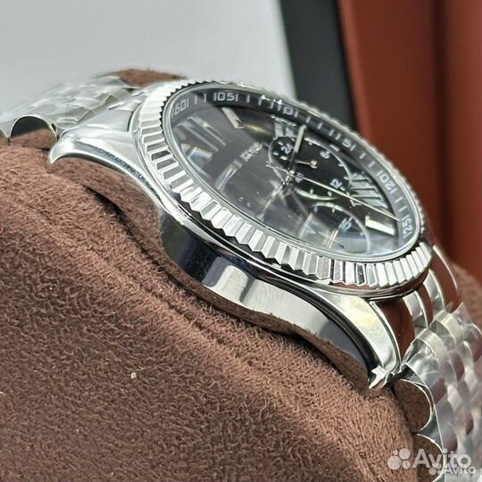 Наручные женские часы Michael Kors MK5708