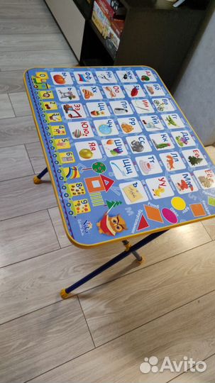 Детский столик раскладной Бронь