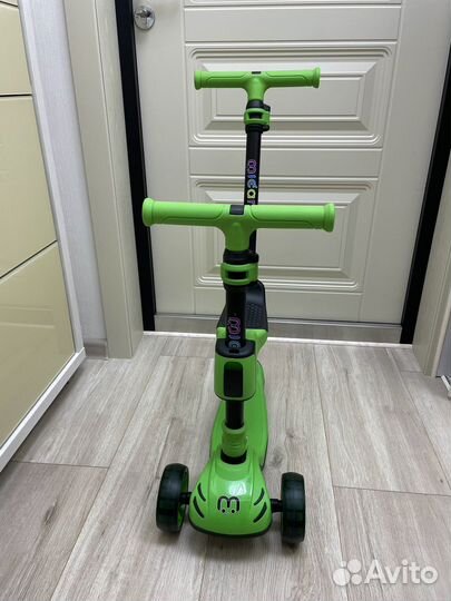 Самокат детский с сиденьем и ручкой