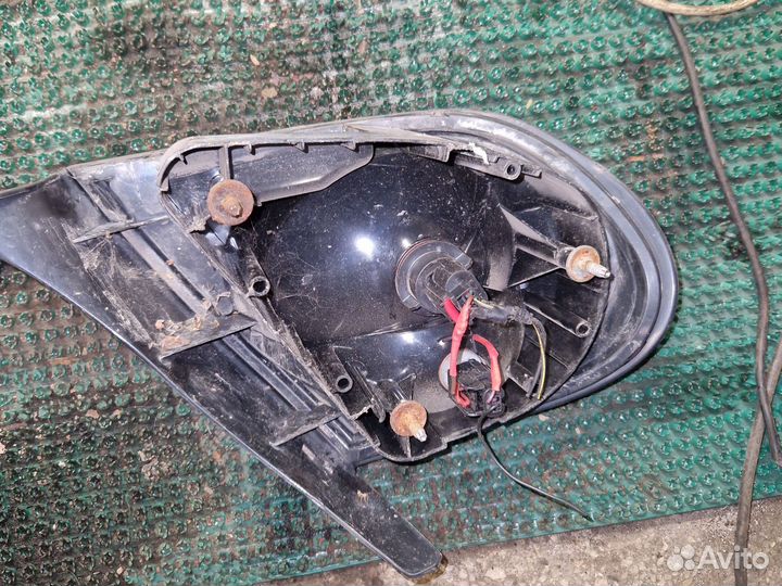 Фонарь задний Dodge Neon 2