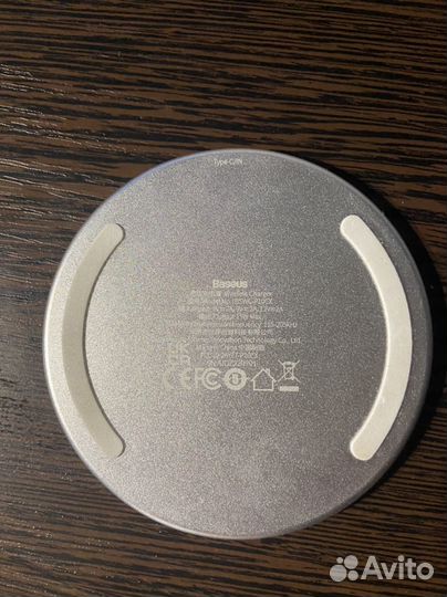 Беспроводная зарядка baseus
