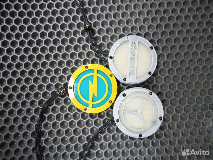 Ароматизатор Аромабрелки заправляемые в салон авто