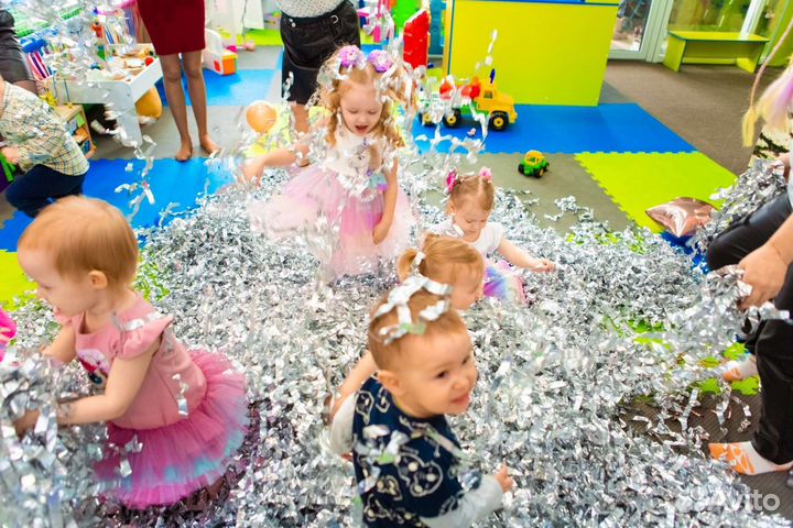 Бумажное серебряное шоу