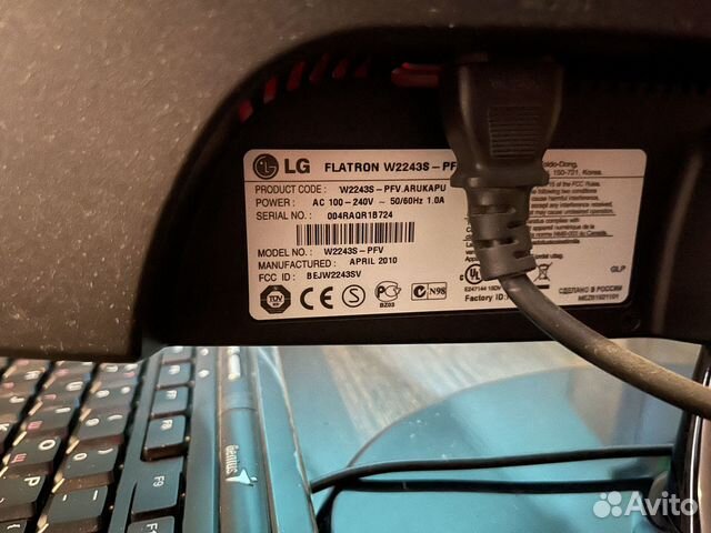 Монитор LG W2243s