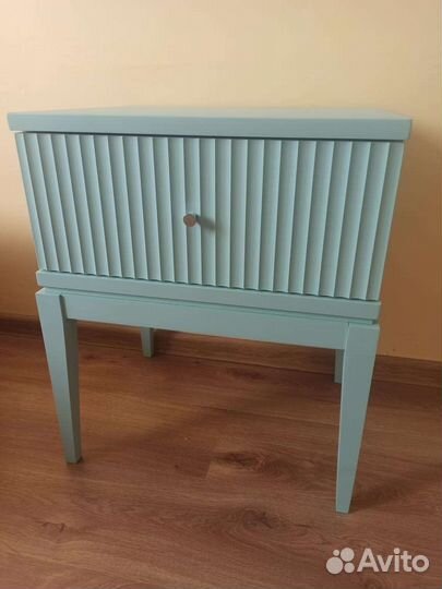 Тумба прикроватная