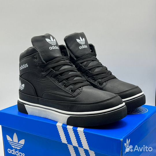 Ботинки Adidas с мехом