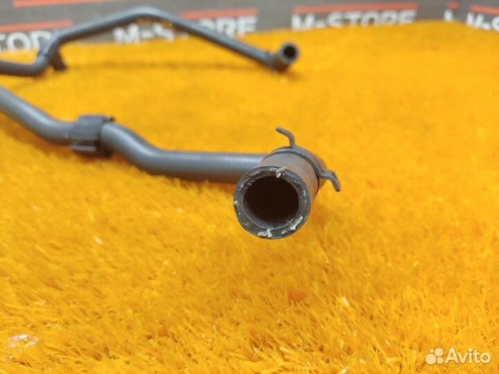 Патрубок системы охлаждения Volkswagen Passat B6