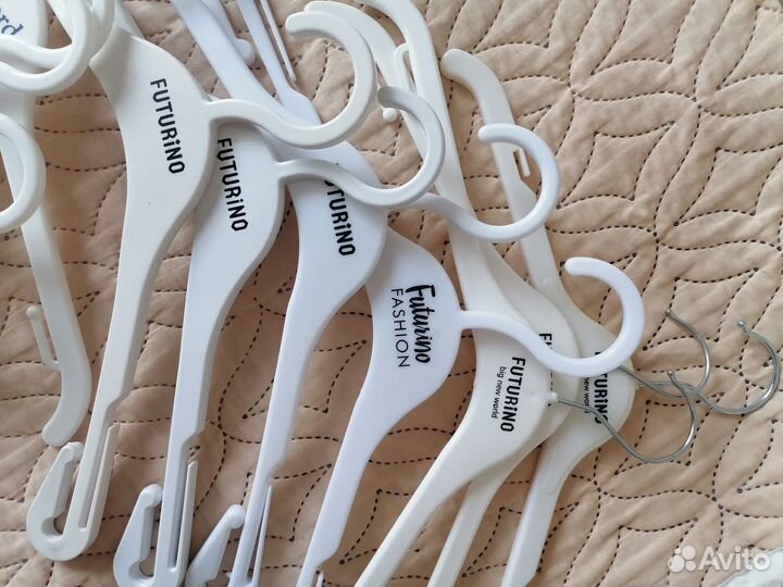 Вешалки плечики для детской одежды пакетом