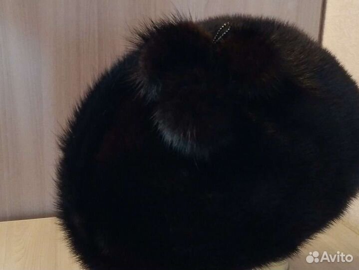 Берет женский меховой