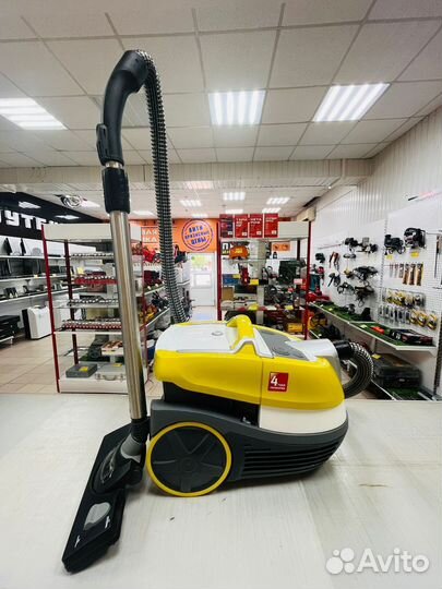 Моющий пылесос Zelmer ZVC762ZK