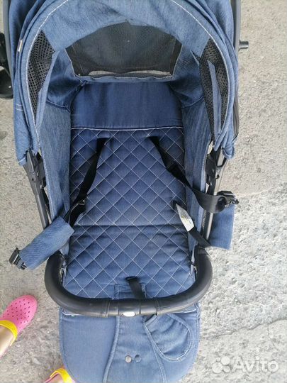 Прогулочная коляска