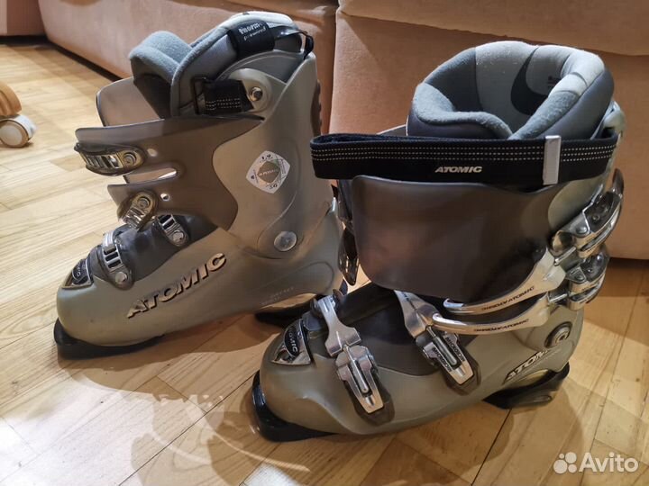 Горнолыжные ботинки Atomic 25.5 размер 37-38