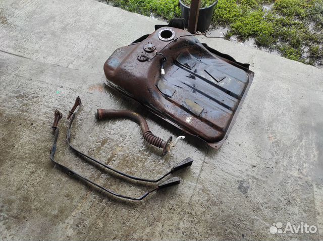 Бак топливный + горловина 4WD Toyota Carina AT175