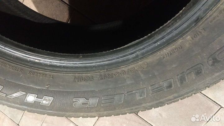 Bridgestone Dueler H/T 225/65 R17