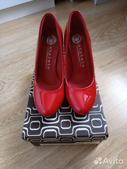 Туфли новые 35 размер