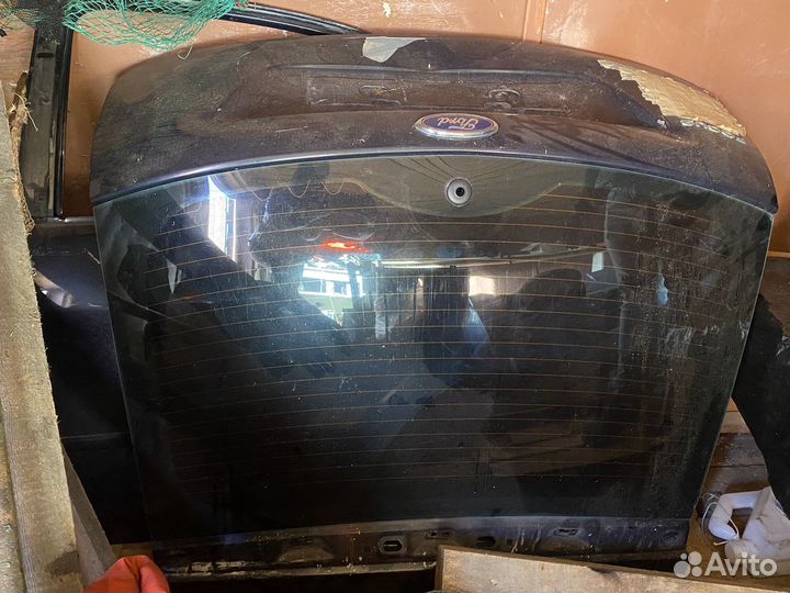 Стекло Ford Focus 2 2004-2011 заднее (б/у)