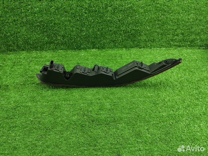 Фонарь задний левый в бампер Audi Q3 14-18г VAG