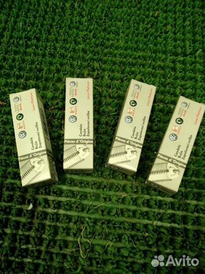 Свеча зажигания Audi A3 8P AXW 2004-2008