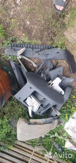 Запчасти на mazda мпв