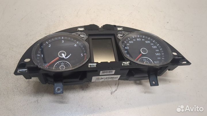 Щиток приборов Volkswagen Passat 7 Европа, 2012