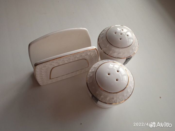 Набор: солонка, перечница