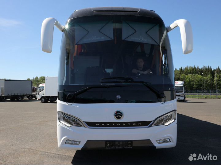 Туристический автобус Golden Dragon XML6129, 2024