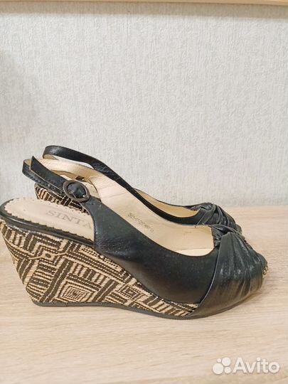 Босоножки на платформе