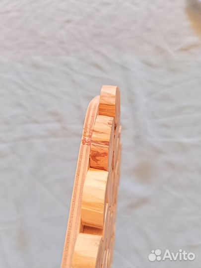 Подставка под горячее из можжевельника