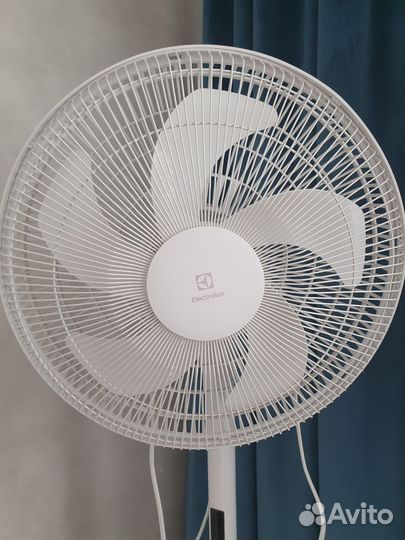 Вентилятор напольный Electrolux