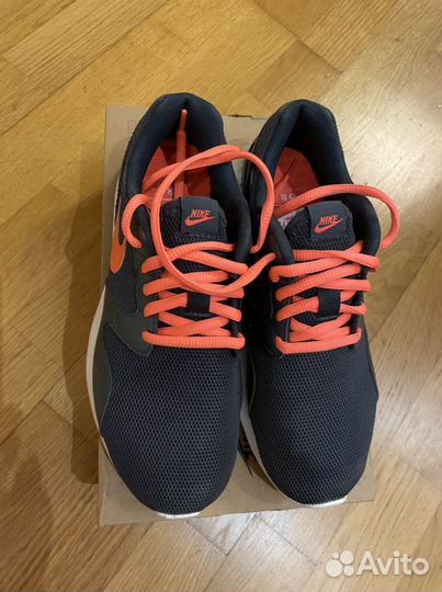 Кроссовки nike оригинал женские новые 37