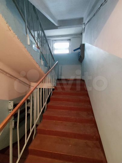 Комната 13 м² в 4-к., 2/5 эт.