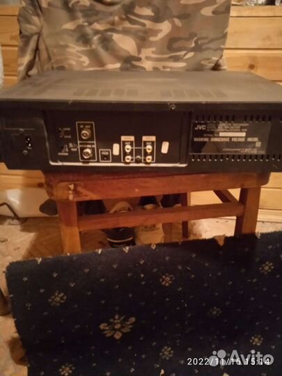Видеомагнитофон jvc
