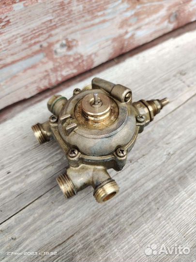 Водяной узел на колонку Беретта