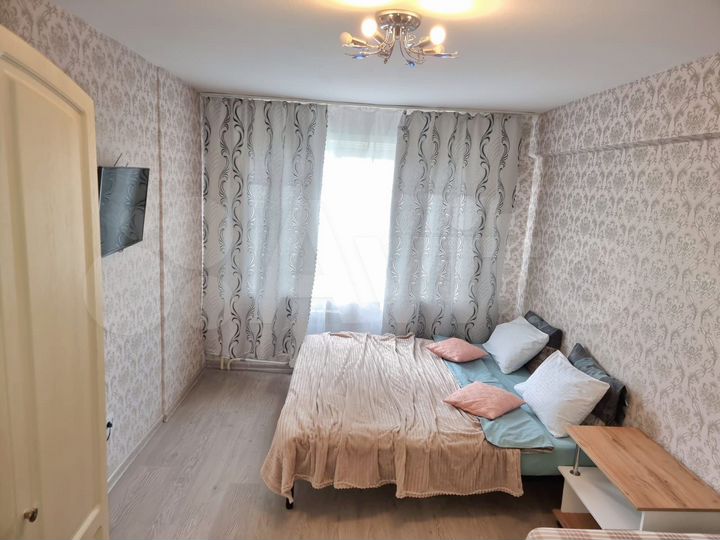 2-к. квартира, 54 м², 3/9 эт.