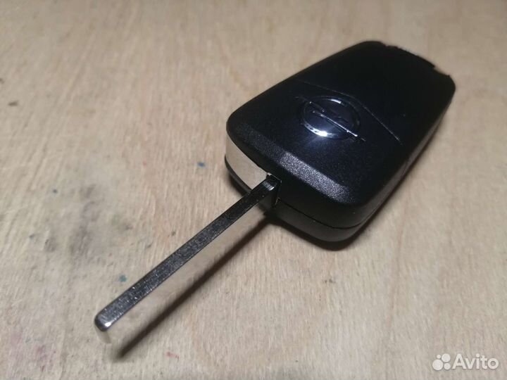 13.188.285 Опель Корса Д выкидной чип ключ