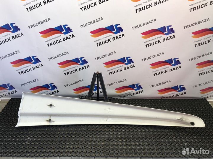 1653703 Спойлер кабины верхний левый Daf XF105