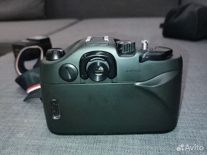 Зеркальный фотоаппарат Зенит 412