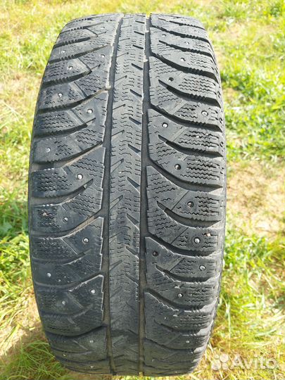 Bridgestone Ice Cruiser 7000 205/55 R16 91